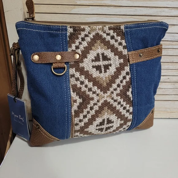 NWT Myra Shoulder Bag - Picture 1 of 5